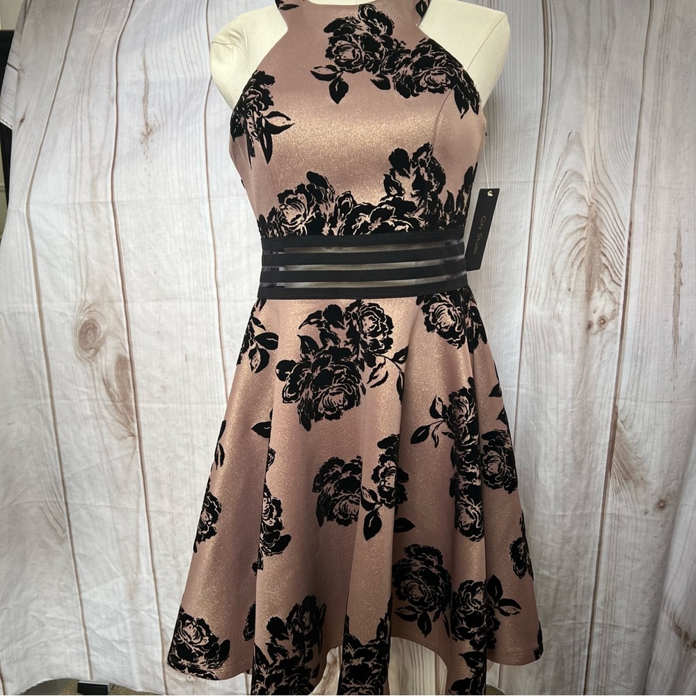 NWT City Studio Elegant Floral Halter Dress homecoming prom formal cocktail